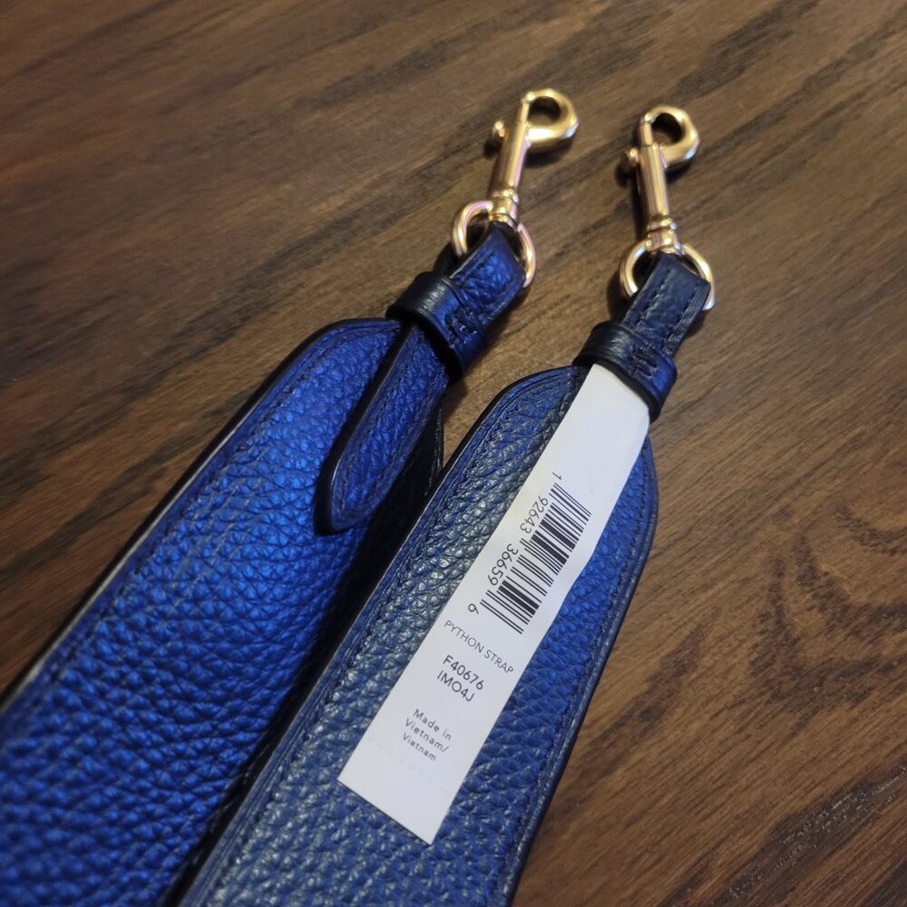 Coach Python Embossed Shoulder Strap - Picture 8 of 10